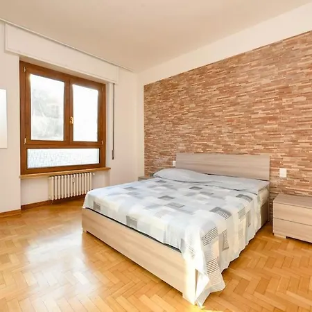 Wanderlust Apartament * Salò